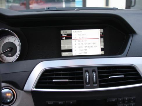 Used 2013 Mercedes-Benz C 300 Sport image 35