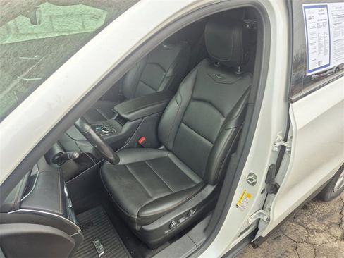 Used 2020 Cadillac XT4 Sport w/ Driver Awareness Package image 17