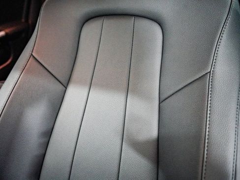 Used 2025 Mercedes-Benz GLA 250 image 25