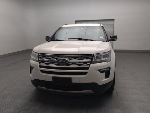 Used 2018 Ford Explorer XLT w/ Equipment Group 202A FWD image 15