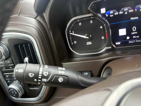 Used 2021 GMC Sierra 3500 Denali w/ Technology Package image 17