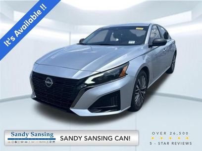 Used 2024 Nissan Altima 2.5 SV
