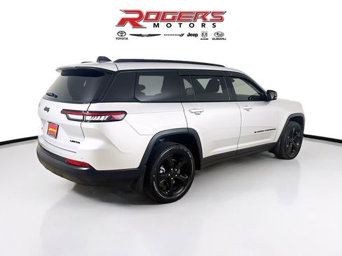 Used 2024 Jeep Grand Cherokee L Limited w/ Black Appearance Package image 8