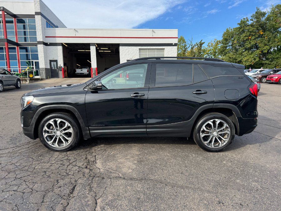 Used 2019 GMC Terrain SLT w/ Preferred Package AWD/4WD image 2