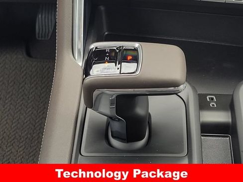 New 2026 GMC Sierra 1500 Denali w/ Denali Reserve Package AWD/4WD image 16