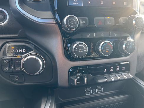 New 2026 RAM 1500 Big Horn AWD/4WD image 25