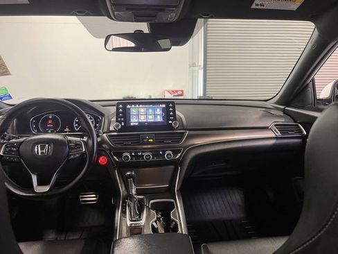 Used 2018 Honda Accord Sport image 20