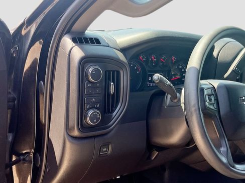Used 2024 Chevrolet Silverado 1500 Custom Trail Boss AWD/4WD image 10