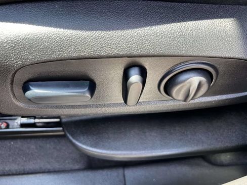 Used 2024 Chevrolet Equinox LT AWD/4WD image 19