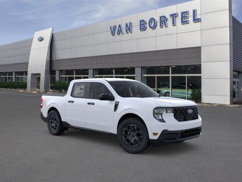New 2026 Ford Maverick XLT w/ XLT Luxury Package AWD/4WD image 7