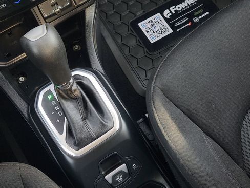 Used 2018 Jeep Renegade Altitude image 21