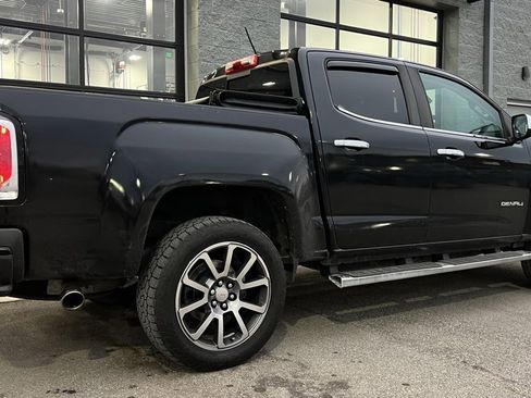 Used 2018 GMC Canyon Denali image 9