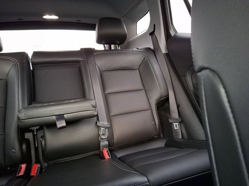 Certified 2022 GMC Terrain SLT image 20