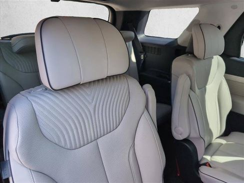 Used 2024 Hyundai Palisade Calligraphy FWD image 23