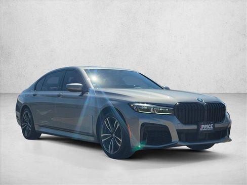 Used 2022 BMW 750Li xDrive AWD/4WD image 3