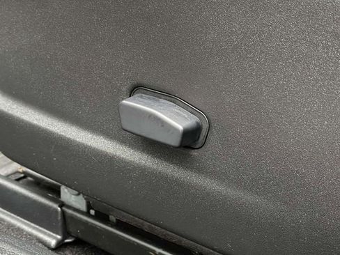 Used 2020 Dodge Challenger SXT w/ Blacktop Package image 17