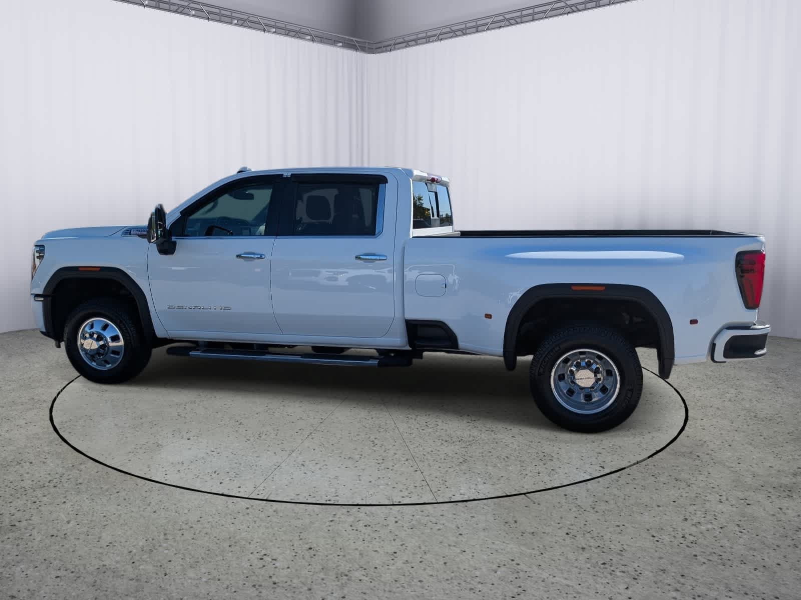 Certified 2026 GMC Sierra 3500 Denali AWD/4WD image 6