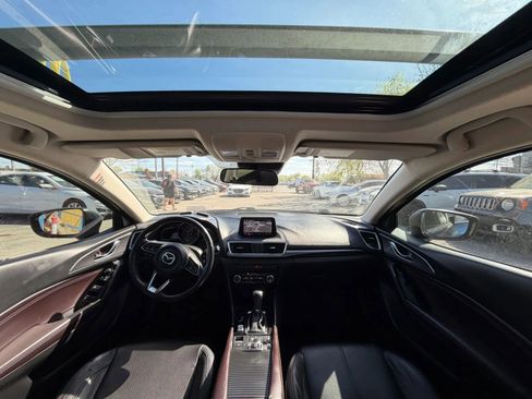 Used 2017 MAZDA MAZDA3 Grand Touring image 14