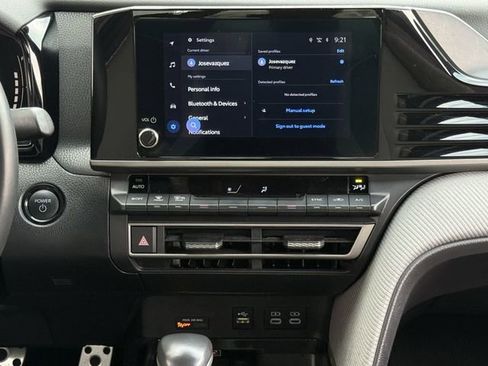 Used 2025 Toyota Camry LE image 17