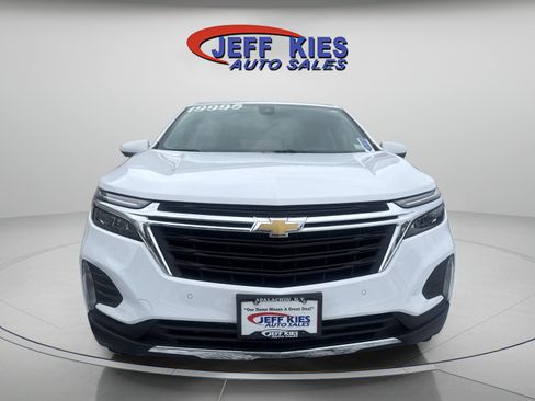 Used 2023 Chevrolet Equinox LT image 2