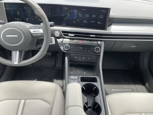 New 2026 Hyundai Sonata SEL FWD image 17