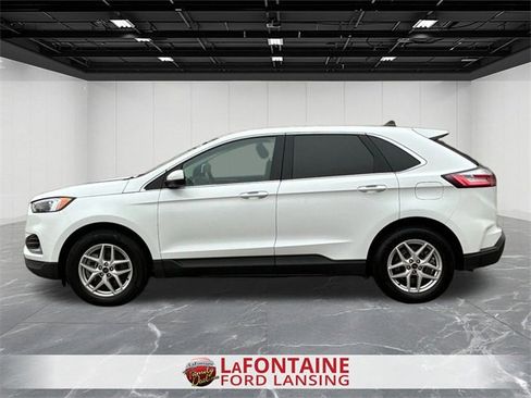 Used 2023 Ford Edge SEL image 2