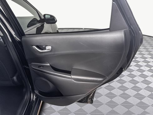 Used 2023 Hyundai Kona SEL image 28