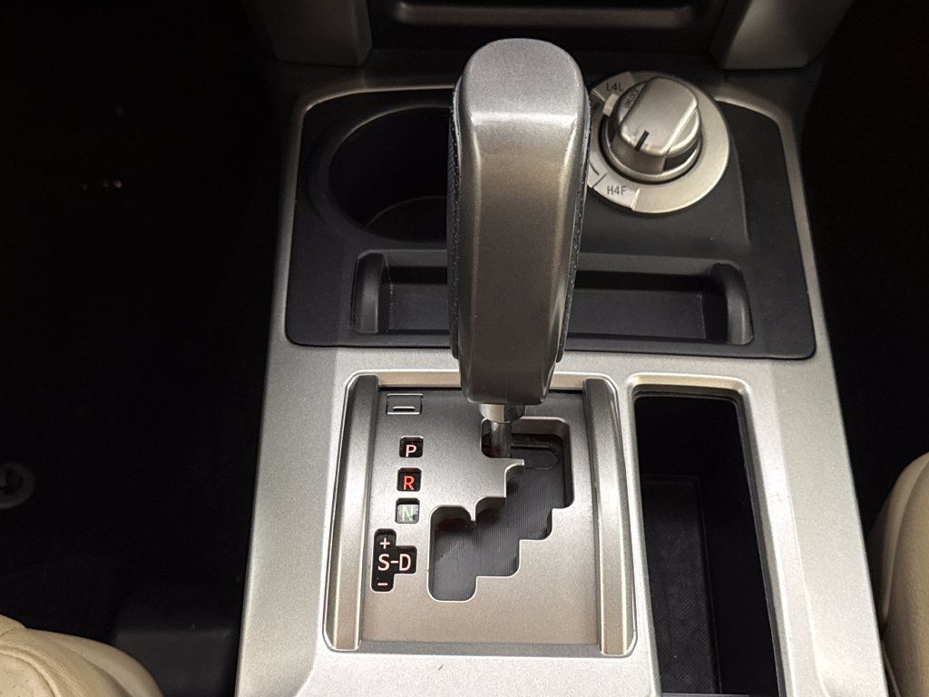 Used 2013 Toyota 4Runner Limited AWD/4WD image 21