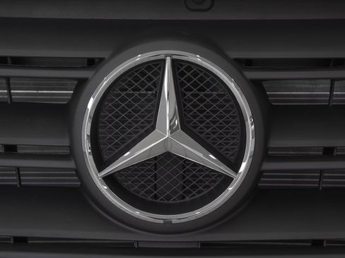 Used 2025 Mercedes-Benz Sprinter 2500 image 5