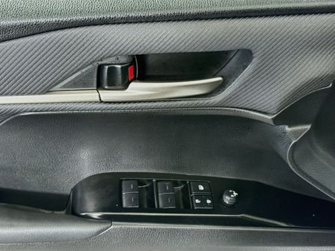 Used 2025 Toyota Camry SE w/ Convenience Package FWD image 24