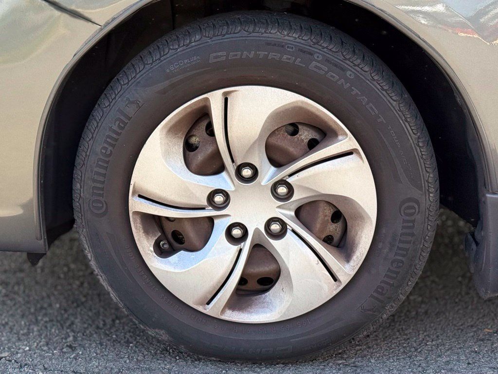 Used 2013 Honda Civic LX image 9