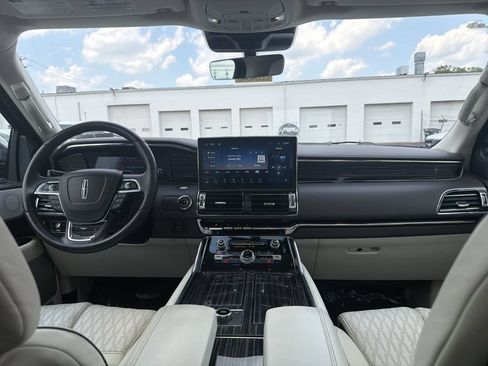 Certified 2024 Lincoln Navigator L Black Label AWD/4WD image 23