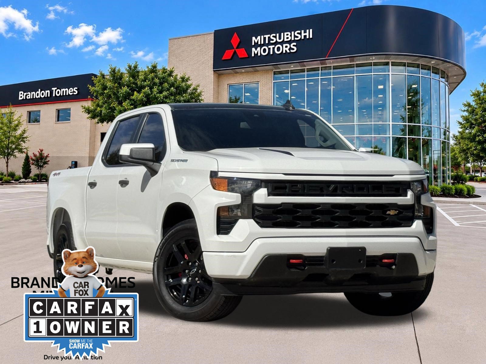 Used 2022 Chevrolet Silverado 1500 Custom AWD/4WD image 1