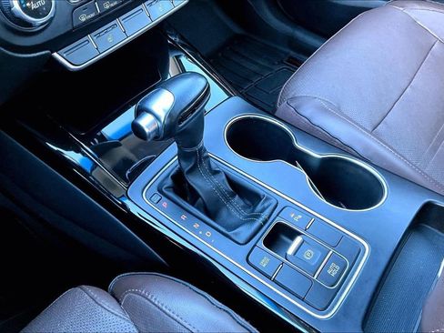 Used 2019 Kia Sorento SX image 30