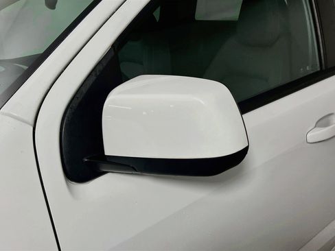 Used 2022 Chevrolet Colorado LT w/ Fleet Safety Package RWD image 13