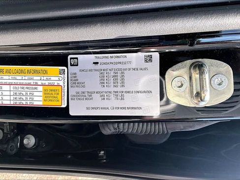 Used 2023 Chevrolet Tahoe Z71 AWD/4WD image 36