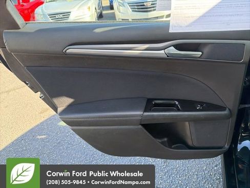 Used 2016 Ford Fusion SE image 28