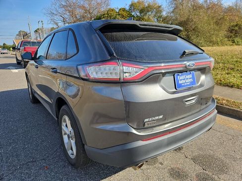 Used 2015 Ford Edge SE image 4