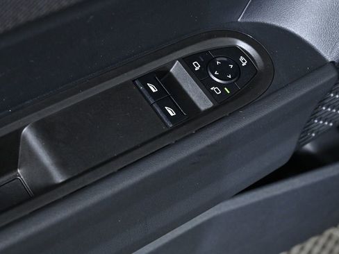 Certified 2025 MINI Cooper S image 23