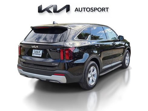 New 2026 Kia Sorento LX FWD image 8
