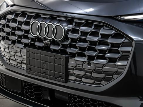 New 2025 Audi Q5 Premium Plus image 13