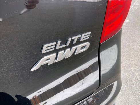Used 2018 Honda Pilot Elite image 30