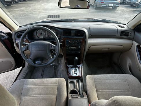 Used 2001 Subaru Outback Wagon AWD/4WD image 37