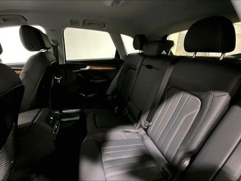 Certified 2023 Audi Q5 2.0T Premium w/ Convenience Package image 26
