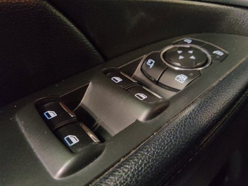 Used 2017 Ford Explorer Limited w/ Equipment Group 301A FWD image 27