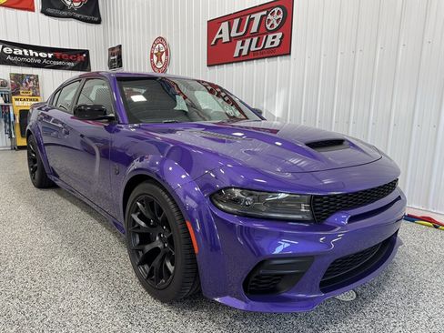 Used 2023 Dodge Charger SRT Hellcat w/ Harman/Kardon Audio Group RWD image 4