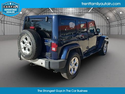 Used 2013 Jeep Wrangler Unlimited Sahara w/ Dual Top Group image 11