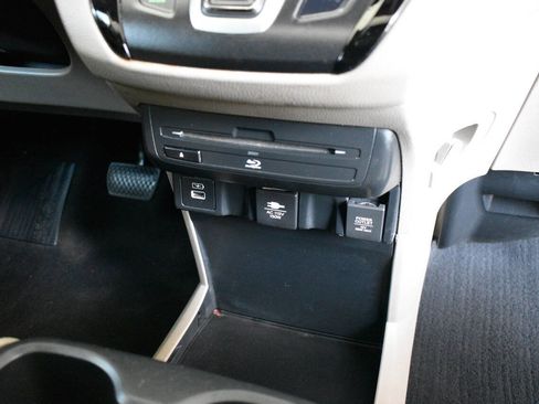 Used 2021 Honda Odyssey Elite image 28