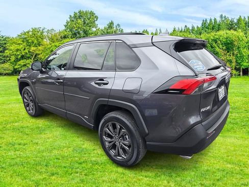 Used 2023 Toyota RAV4 XLE Premium AWD/4WD image 6