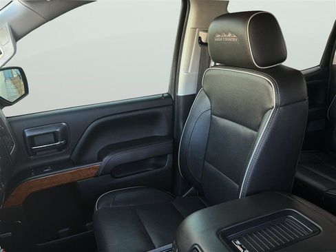 Used 2018 Chevrolet Silverado 1500 High Country AWD/4WD image 13